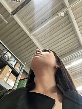 Alyshanon18 online show from 04-08-26, 10:54