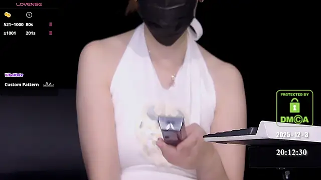 Snapshot of melia_Z chatting on 12-03-25, 12:14 melia Z online show from 12-03-25, 12:14