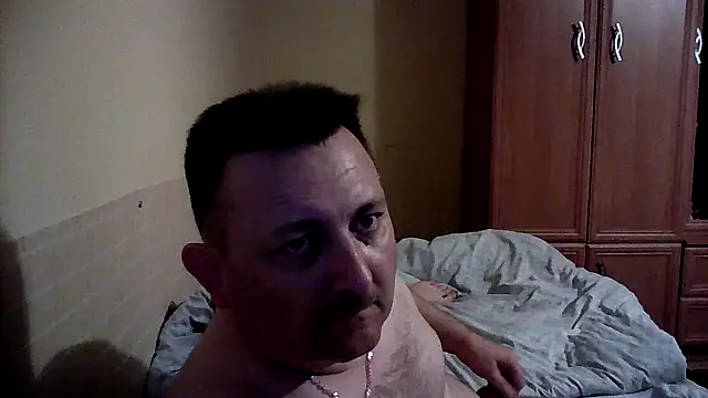 Snapshot of Novy73 chatting on 10-25-25, 10:37 Novy73 online show from 10-25-25, 10:37