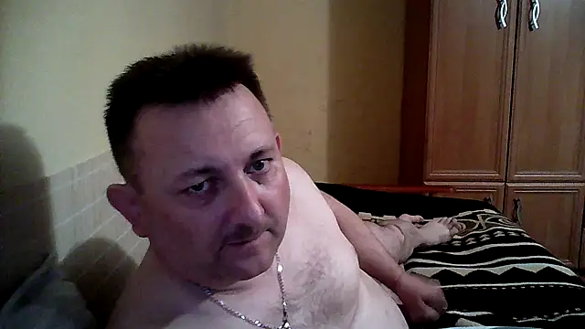 Snapshot of Novy73 chatting on 11-27-25, 09:17 Novy73 online show from 11-27-25, 09:17