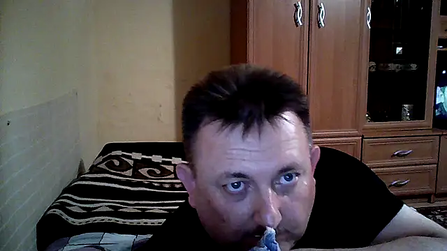 Snapshot of Novy73 chatting on 06-07-26, 09:40 Novy73 online show from 06-07-26, 09:40
