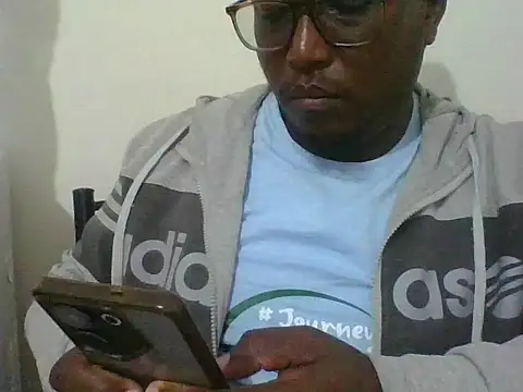 Snapshot of honeyswit chatting on 01-17-26, 10:13 honeyswit online show from 01-17-26, 10:13