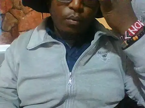 Snapshot of honeyswit chatting on 02-09-26, 05:50 honeyswit online show from 02-09-26, 05:50