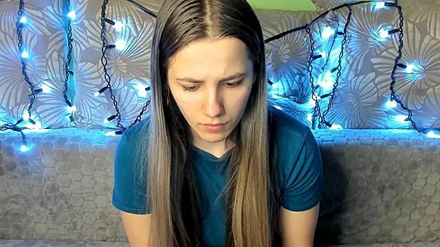 MaggieCake online show from 02-17-25, 03:15