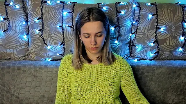 MaggieCake online show from 03-16-25, 05:47