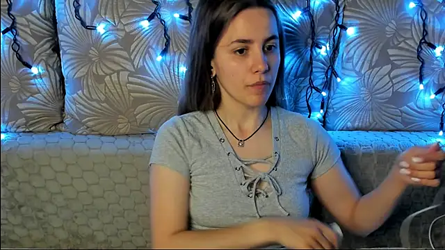 MaggieCake online show from 06-11-26, 02:53