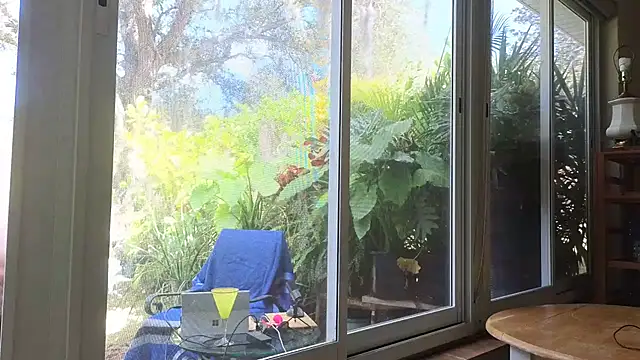 eliberator1777 online show from 02-12-25, 05:58