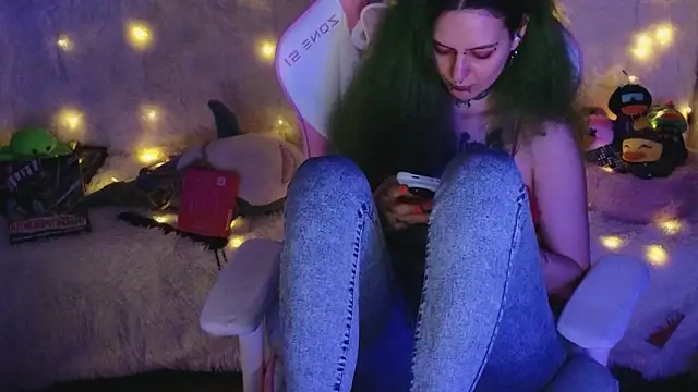 Ginger Stay online show from 03-28-26, 09:36