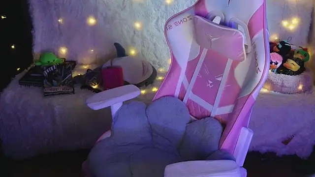 Ginger Stay online show from 04-03-26, 08:12