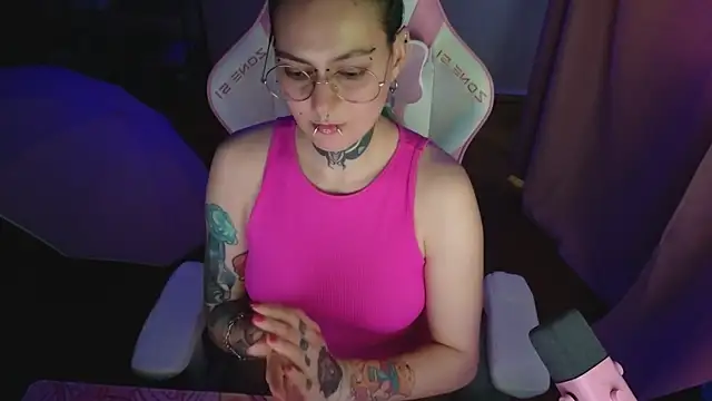 Ginger Stay online show from 06-17-26, 01:34