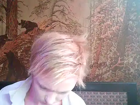 Snapshot of WildMissNiks chatting on 01-24-25, 10:11 WildMissNiks online show from 01-24-25, 10:11