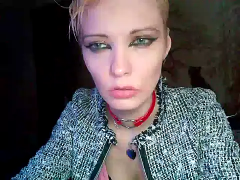 Snapshot of WildMissNiks chatting on 01-29-25, 01:49 WildMissNiks online show from 01-29-25, 01:49