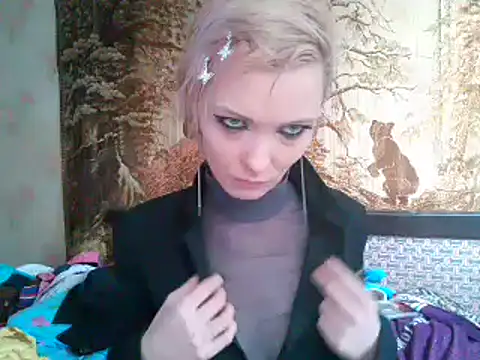 Snapshot of WildMissNiks chatting on 03-05-25, 11:06 WildMissNiks online show from 03-05-25, 11:06