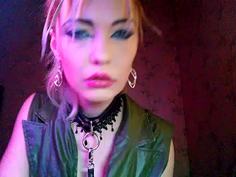 Snapshot of WildMissNiks chatting on 11-27-25, 08:49 WildMissNiks online show from 11-27-25, 08:49