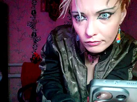 Snapshot of WildMissNiks chatting on 12-01-25, 09:36 WildMissNiks online show from 12-01-25, 09:36