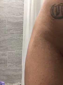 Snapshot of 69RIPsta69 chatting on 02-16-25, 03:27 69RIPsta69 online show from 02-16-25, 03:27