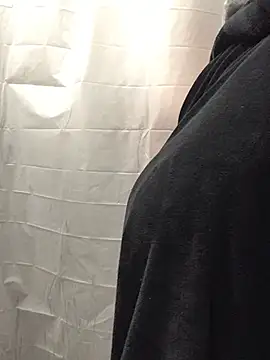 Snapshot of 69RIPsta69 chatting on 02-21-25, 06:29 69RIPsta69 online show from 02-21-25, 06:29