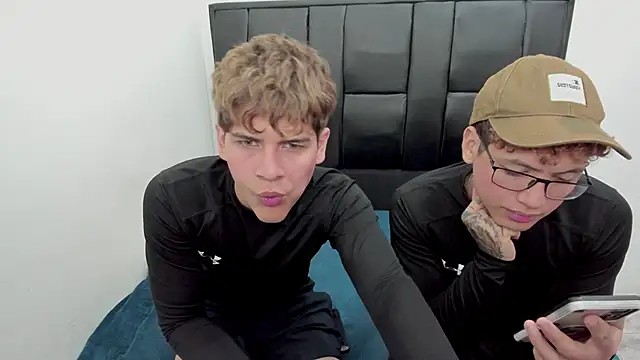 javieryalejandro online show from 10-28-25, 01:36