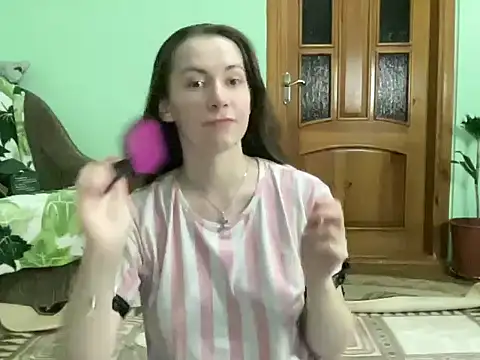 Snapshot of AngelTough20 chatting on 10-12-25, 10:42 AngelTough20 online show from 10-12-25, 10:42