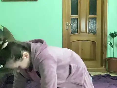 Snapshot of AngelTough20 chatting on 11-25-25, 12:10 AngelTough20 online show from 11-25-25, 12:10