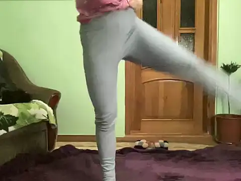 Snapshot of AngelTough20 chatting on 11-28-25, 11:29 AngelTough20 online show from 11-28-25, 11:29