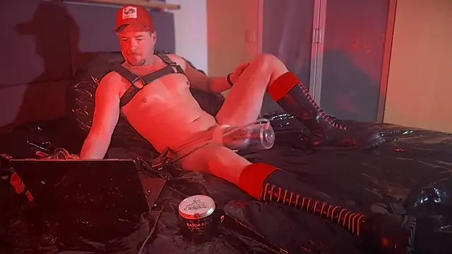 Snapshot of PumpChester82 chatting on 03-13-25, 04:45 PumpChester82 online show from 03-13-25, 04:45