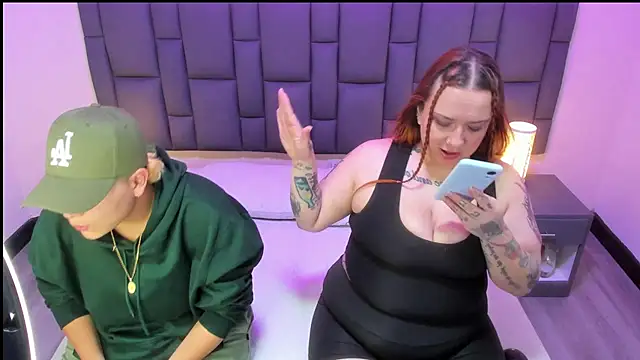 MiaYMolly online show from 03-08-25, 03:17