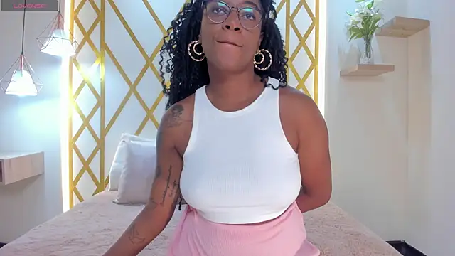 maryevans  online show from 11-08-25, 12:49