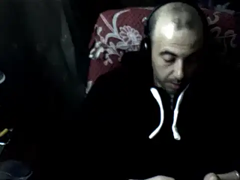 Snapshot of big_heart chatting on 02-09-26, 07:45 big heart online show from 02-09-26, 07:45