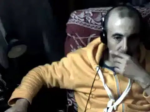 Snapshot of big_heart chatting on 02-16-26, 09:22 big heart online show from 02-16-26, 09:22