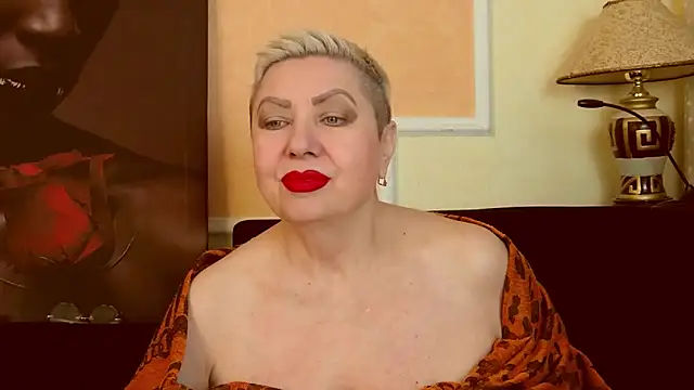 LadyPosh online show from 05-06-26, 07:08