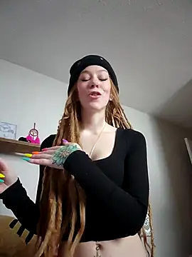 Snapshot of LucidLucy chatting on 02-16-25, 02:00 LucidLucy online show from 02-16-25, 02:00