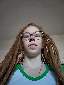 Snapshot of LucidLucy chatting on 03-17-25, 02:45 LucidLucy online show from 03-17-25, 02:45