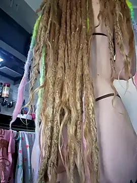 Snapshot of LucidLucy chatting on 09-18-25, 03:25 LucidLucy online show from 09-18-25, 03:25