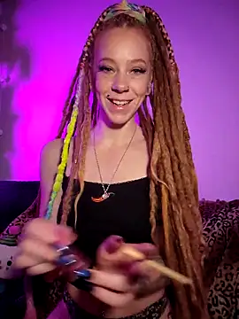 Snapshot of LucidLucy chatting on 10-12-25, 09:41 LucidLucy online show from 10-12-25, 09:41