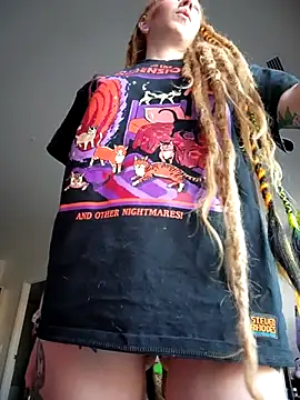 Snapshot of LucidLucy chatting on 10-28-25, 12:52 LucidLucy online show from 10-28-25, 12:52