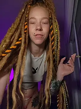 Snapshot of LucidLucy chatting on 11-10-25, 12:42 LucidLucy online show from 11-10-25, 12:42