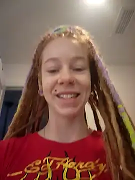 Snapshot of LucidLucy chatting on 11-25-25, 02:28 LucidLucy online show from 11-25-25, 02:28