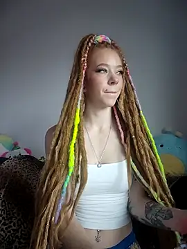 Snapshot of LucidLucy chatting on 11-27-25, 01:24 LucidLucy online show from 11-27-25, 01:24