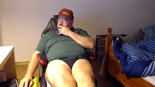 Snapshot of fraboys chatting on 03-06-26, 03:30 fraboys online show from 03-06-26, 03:30