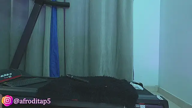 Snapshot of afroditaP_ chatting on 02-01-25, 03:50 afroditaP online show from 02-01-25, 03:50