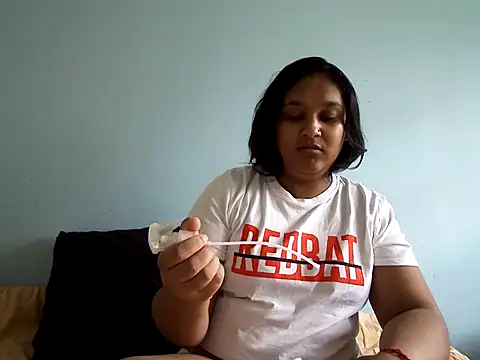 Indianbloom- online show from 09-17-25, 12:40