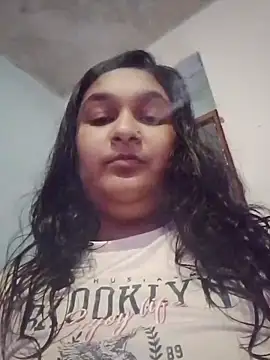 Snapshot of Indianbloom- chatting on 03-10-26, 02:11 Indianbloom- online show from 03-10-26, 02:11