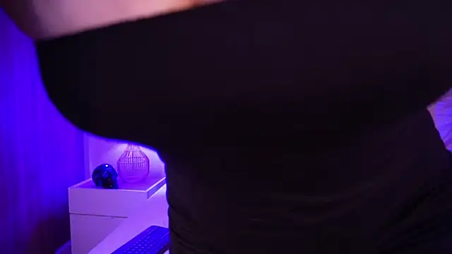 curvyliciousss online show from 01-02-25, 08:46