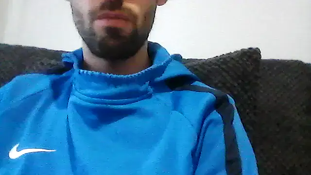 Snapshot of juju156111 chatting on 12-22-25, 01:41 juju156111 online show from 12-22-25, 01:41