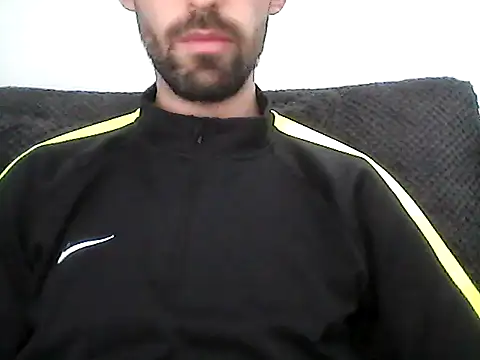 Snapshot of juju156111 chatting on 02-10-26, 10:19 juju156111 online show from 02-10-26, 10:19