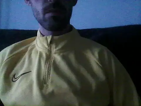 Snapshot of juju156111 chatting on 03-06-26, 05:09 juju156111 online show from 03-06-26, 05:09