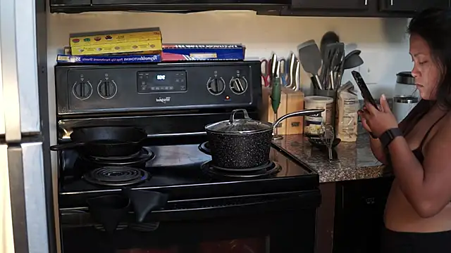 Bubbleliyah online show from 12-03-24, 03:00