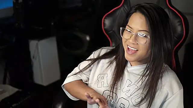 Bubbleliyah online show from 12-30-24, 04:09