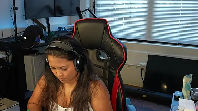 Bubbleliyah online show from 02-04-25, 08:28